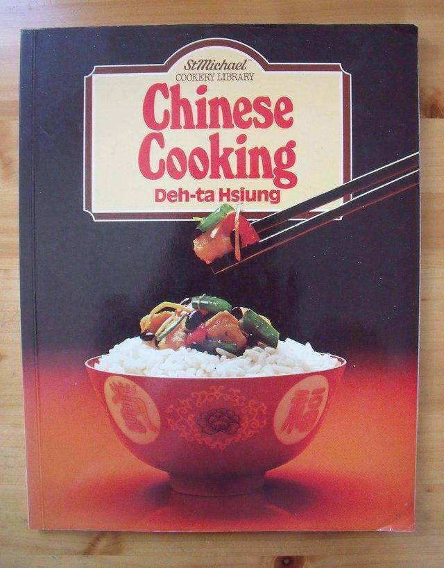 Preview of the first image of Vintage 1983 St Michael (M&S) Chinese Cooking/Deh-ta Hsiung.