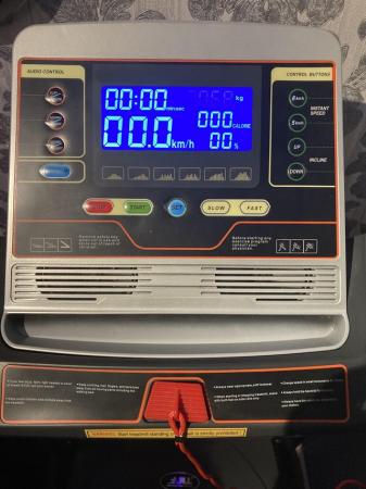 Image 2 of S 400 Folding treadmill (New)