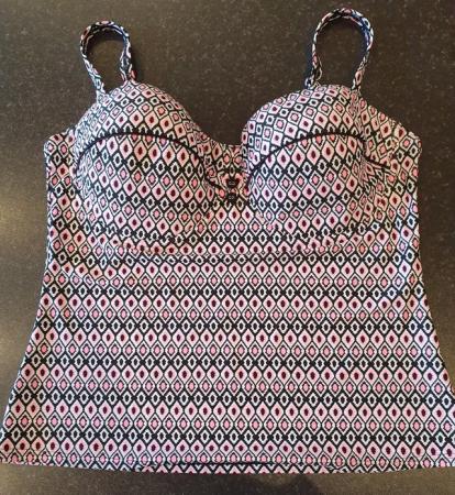 Image 1 of Size 18 aztec print tankini top with moulded cups