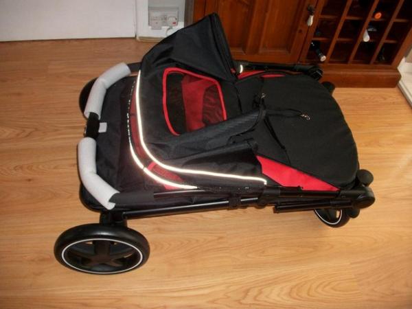 Image 6 of Dog Stroller which has never been used