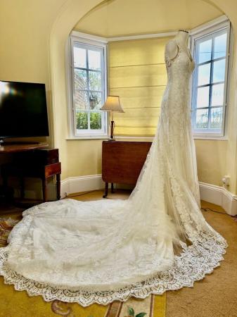 Image 2 of Lace wedding Dress Size 10 - Ivory