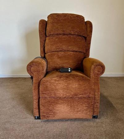 Image 2 of PETITE ELECTRIC RISER RECLINER BROWN CHAIR ~ CAN DELIVER