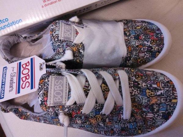 Image 1 of SKETCHERS , GIRLS SIZE 2.5 ,DESIGNER , DAPPY DAILY, DOGS.