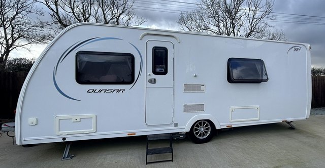 Preview of the first image of Immaculate 2015 lunar quasar 554 caravan.
