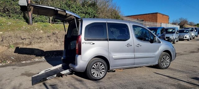Image 5 of Wheelchair Access Peugeot Partner Mobility Car low miles E6