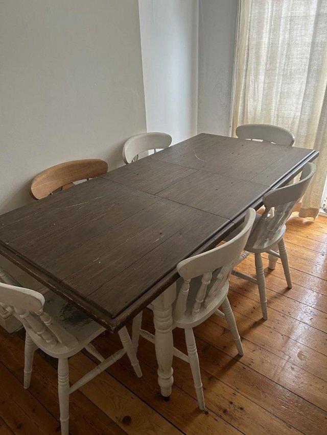 Preview of the first image of Extendable 6/ seater dining table and chairs (60.