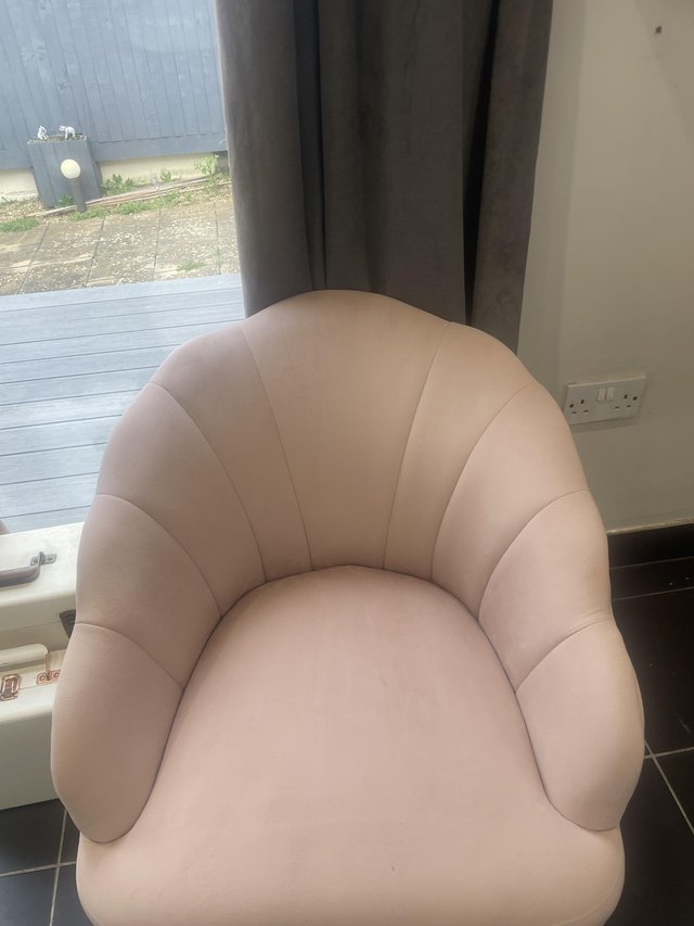 Preview of the first image of Two Occasional Chair - pink.
