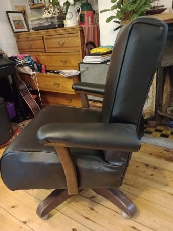 Image 2 of 1940 Executive chair with wheels