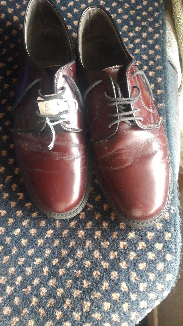 Preview of the first image of Leather uppers, manmade sole , used not alot size 8.