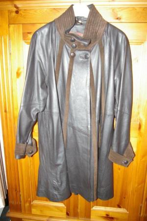 Image 2 of Ladies Leather 3/4 length swagger coat