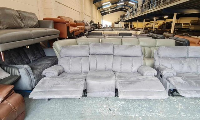 Image 18 of La-z-boy grey fabric electric recliner 3+2 seater sofas