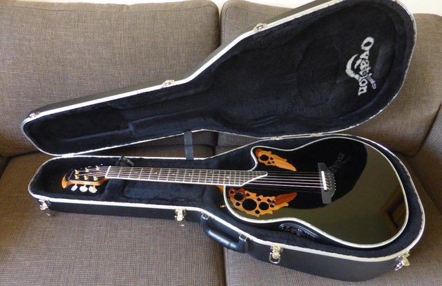 Image 3 of OVATION C1778 LX-5 CUSTOM. USA. IMMACULATE CONDITION.
