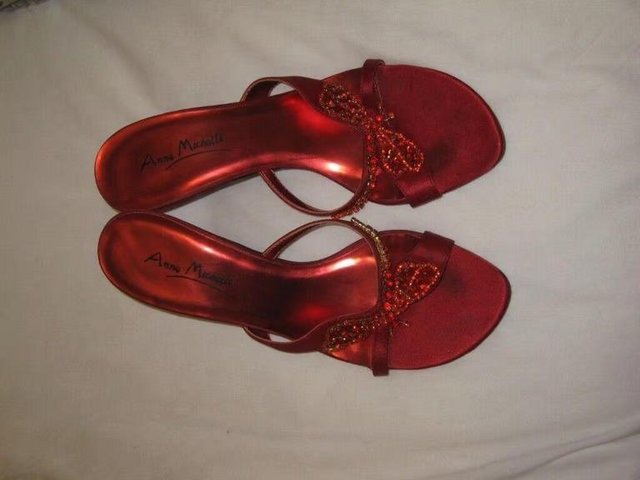 Preview of the first image of Ladies red shoes Anne Michelle 3 inch Kitten heel size 5.