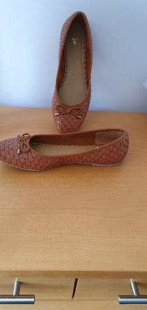 Image 2 of Ladies tan flat shoes size 6 from Tu