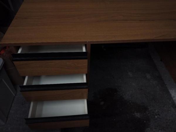 Image 3 of Large office desk with lockable drawers
