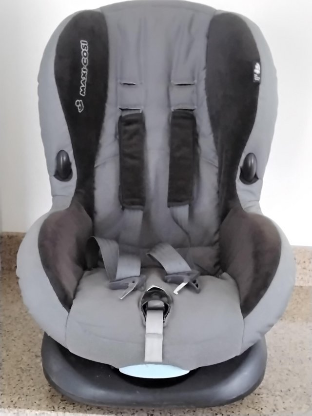 Preview of the first image of MAXI-COSI CAR SEAT  -  good condition.