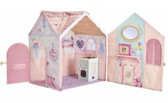 Preview of the first image of Dream Town rose Petal Cottage.