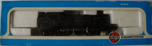 Image 1 of Airfix 00 Gauge locomotive with dcc installed