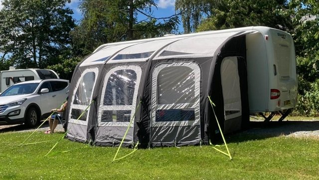 Image 2 of Kampa Ace Air 400 awning, with12 volt pump and awning pulley