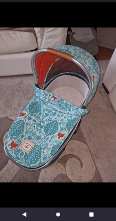 Image 3 of mamas and papas urbo 2 Donna Wilson carrycot