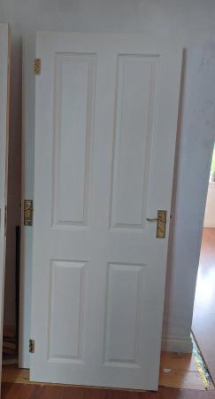 Image 2 of Solid wood internal doors with hinges and handles
