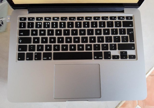 Preview of the first image of MacBook Pro 2015 13" Retina i5 5257U 2 x 3.1 8Gb 500Gb Charg.