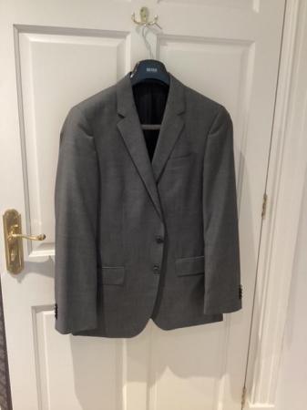 Image 3 of 3 x Men’s formal two-piece fine wool suits and 1 x shirt