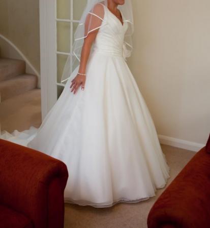 Image 3 of Alan Hannah Wedding Dress Size 12