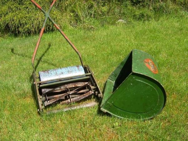 Image 3 of Vintage 1950/60s Falcon Lawn Mower.