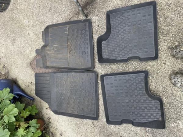 Image 1 of Dacia Duster Seatcovers, Floor May and Boot Liner