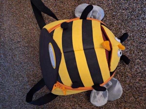 Image 2 of Gorgeous Sammies Samsonite Bee Backpack