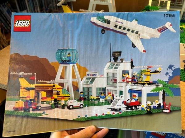Image 3 of Lego Airport set 10159 complete