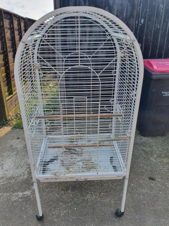 Image 3 of White quality parrot cage good condition