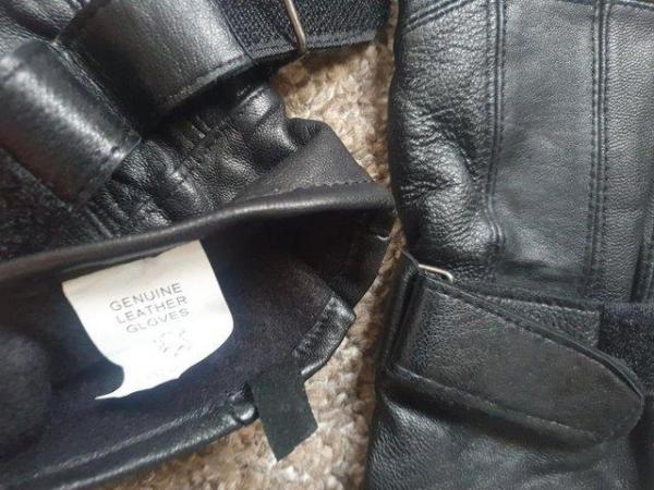 Image 2 of Black Leather Gloves Unisex Large, Warm