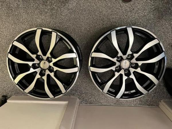Image 1 of Brand new 17 INCH ALLOY WHEELS