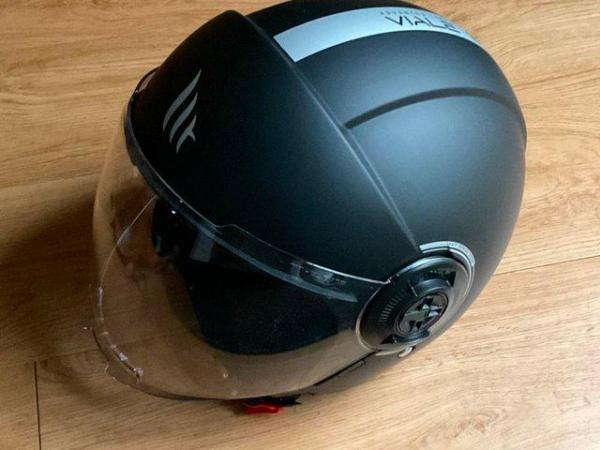 Image 2 of Motorcycle/scooter helmet BRAND NEW