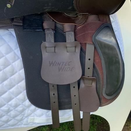 Image 14 of Wintec Wide 17.5" gp saddle (S3124)