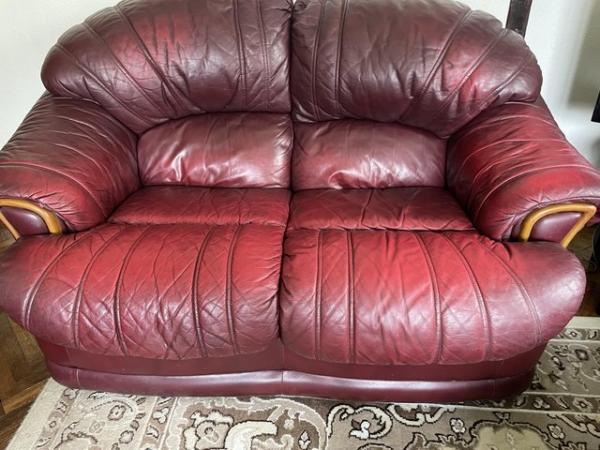 Image 2 of Three piece suite leather 2 recliners rockers
