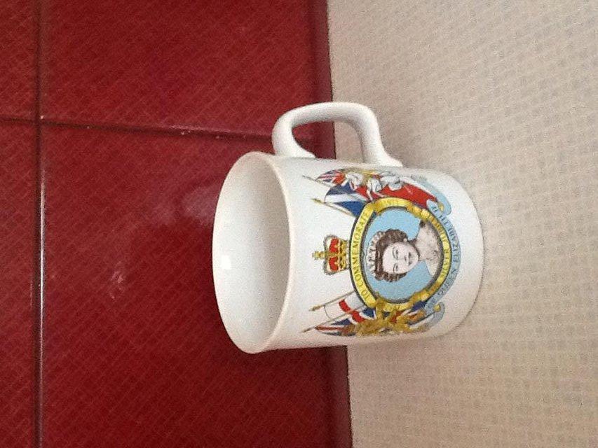 Preview of the first image of QUEEN ELIZABETH MUG.