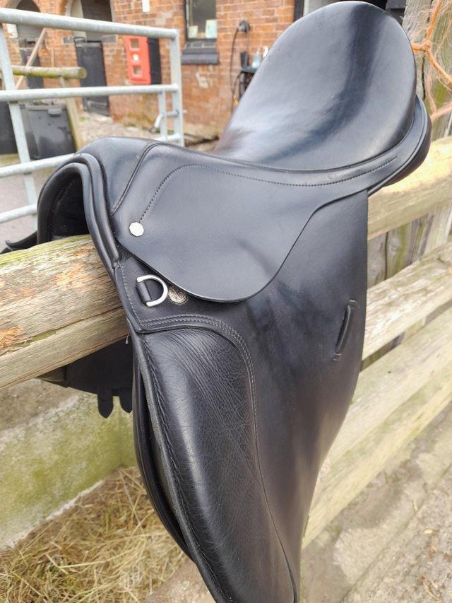 Preview of the first image of Cliff Barnsby GP saddle.