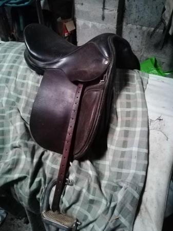 Image 3 of Wide fit pony saddle ex condition can post