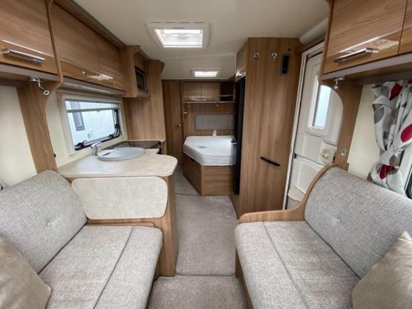 Image 9 of Bailey Pegasus IV Verona, 2016, 4 Berth Caravan *Fixed Bed*
