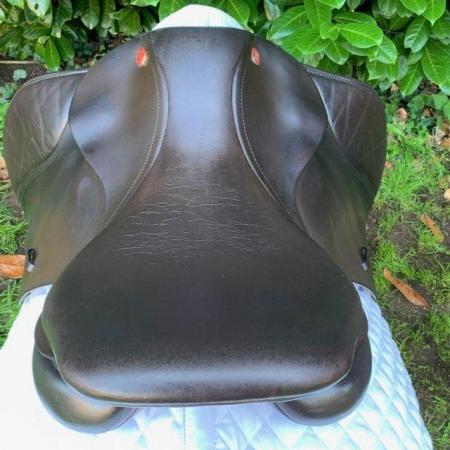 Image 11 of Kent & Masters 17 inch Cob saddle
