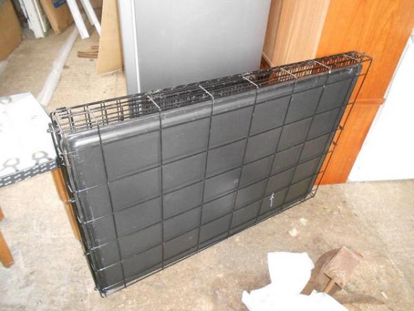Image 5 of Large dog crate.........