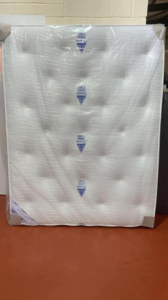 Preview of the first image of SUPER KING DV WORCHESTER 10 INCH SEMI ORTHOPAEDIC MATTRESS.
