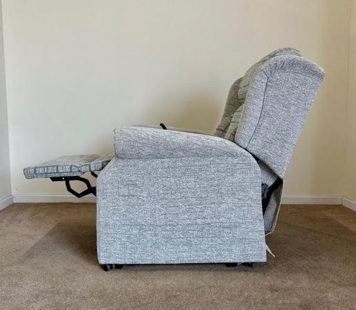 Image 16 of COSI ELECTRIC RISER RECLINER DUAL MOTOR CHAIR GREY DELIVERY