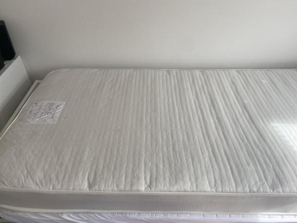 Image 1 of Metal child’s daybed with John Lewis nonslip mattress.