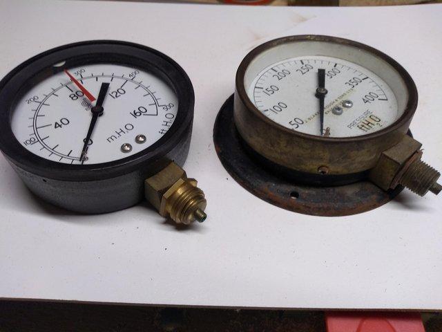 Preview of the first image of Pressure Gauges - suit water systems.