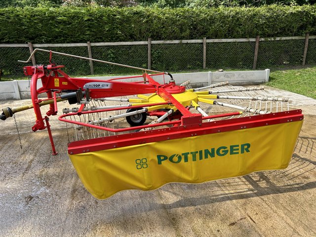 Preview of the first image of Pottinger eurotop single rotor rake.