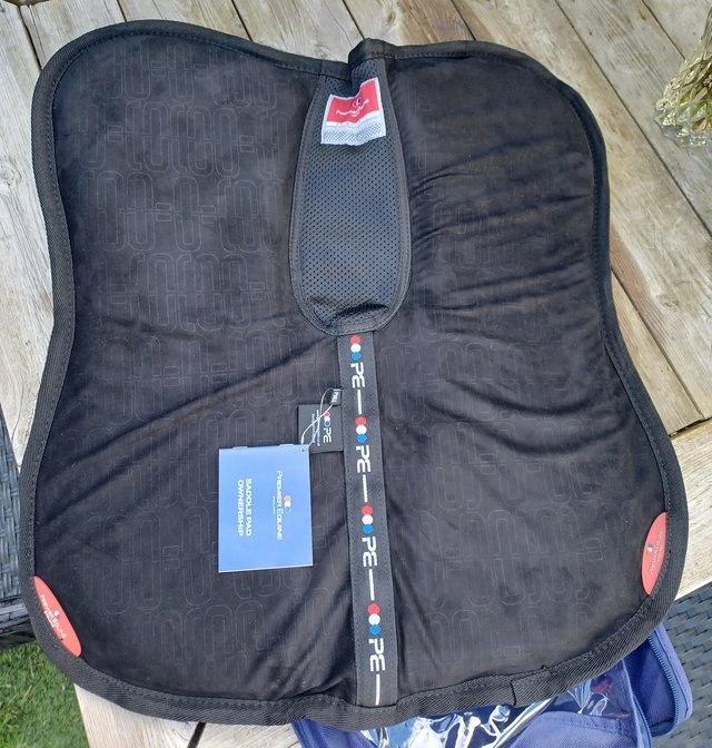 Preview of the first image of Preimer equine shock absorber half pad.